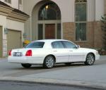 Lincoln Town Car 2003 года